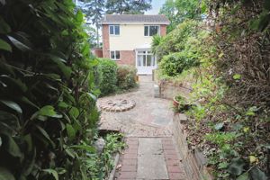 UPPER PARK ROAD- click for photo gallery